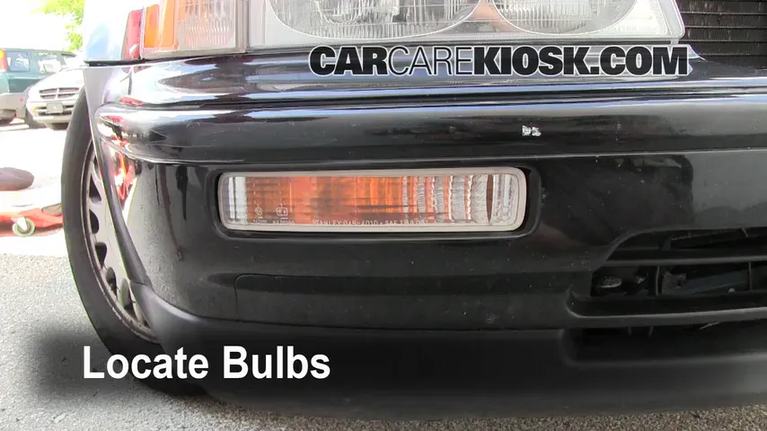 1993 Acura Legend L 3.2L V6 Sedan (4 Door) Éclairage Feu clignotant avant (remplacer l'ampoule)